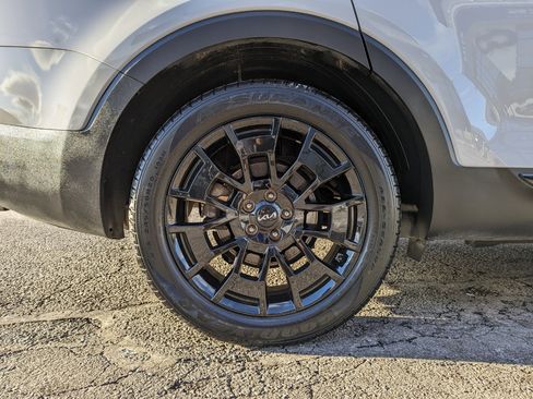 Used 2022 Kia Telluride EX w/ EX Premium Package image 50