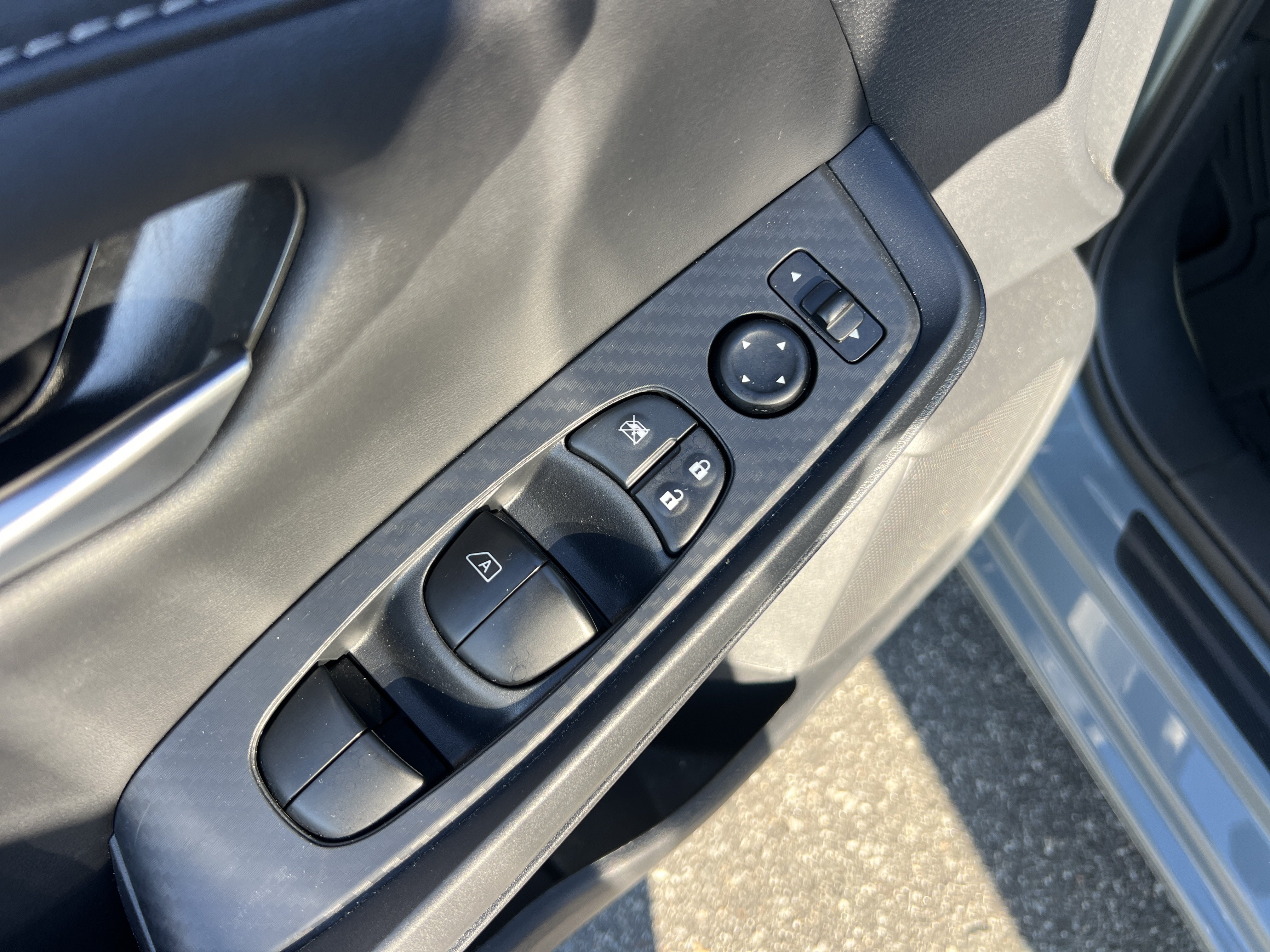 Certified 2025 Nissan Sentra SV w/ All-Weather Package FWD image 20