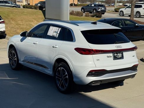 New 2025 Audi Q5 2.0T Premium image 11