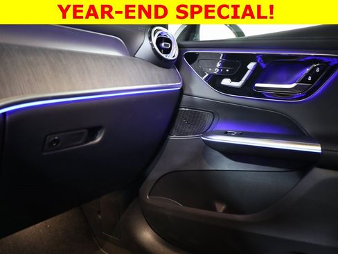 Used 2025 Mercedes-Benz GLC 300 4MATIC image 23
