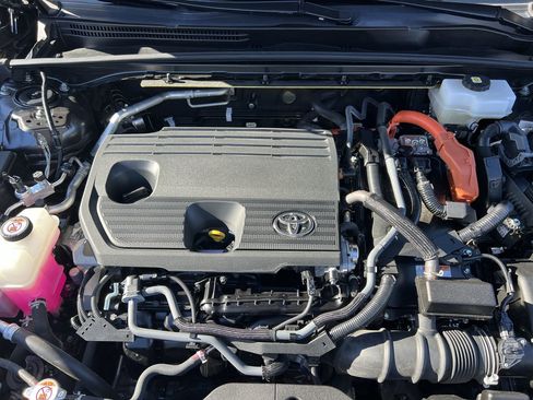 Used 2024 Toyota Crown XLE image 35