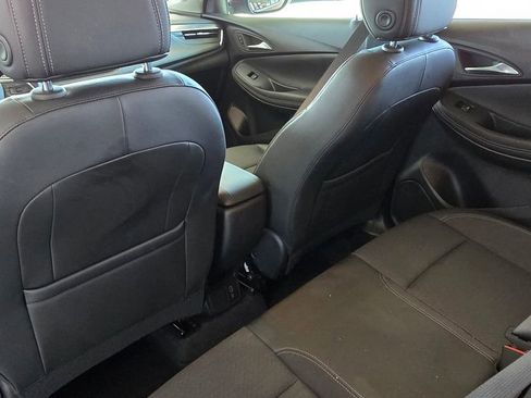 Used 2025 Buick Encore GX Preferred image 20