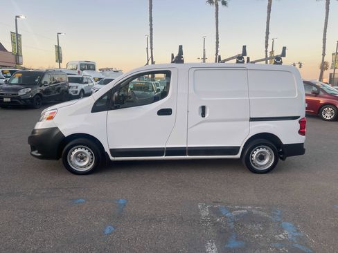 Used 2019 Nissan NV200 S w/ Cruise Control Package image 6