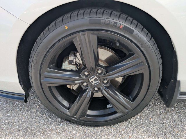 Used 2023 Honda Accord Sport image 11