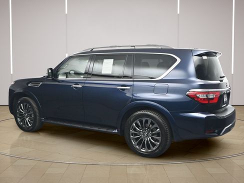 Certified 2023 Nissan Armada Platinum w/ Captain's Chairs Package AWD/4WD image 5