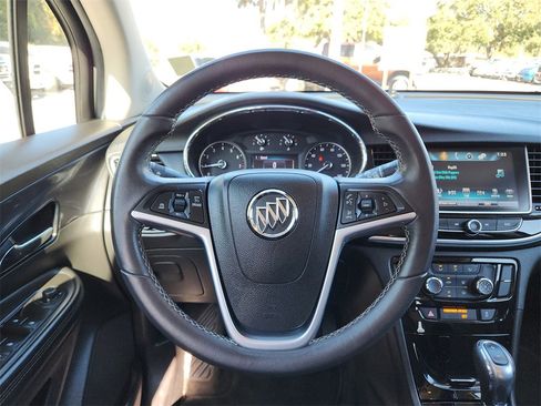 Used 2021 Buick Encore Preferred image 12