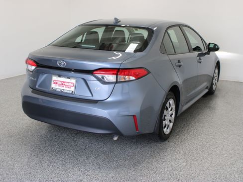 Used 2025 Toyota Corolla LE FWD image 7