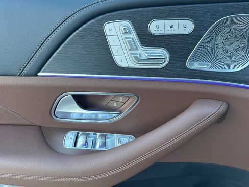 New 2026 Mercedes-Benz GLS 580 580 image 13
