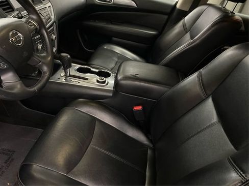 Used 2020 Nissan Pathfinder SL AWD/4WD image 10
