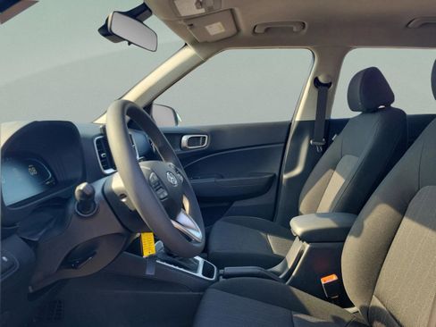 New 2026 Hyundai Venue SE image 25