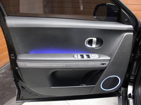 Used 2024 Hyundai Ioniq 5 Limited image 43