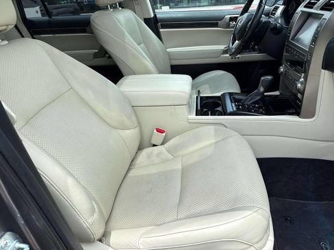 Used 2021 Lexus GX 460 Luxury w/ Off Road Package AWD/4WD image 9