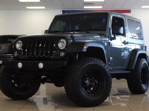 Used 2015 Jeep Wrangler Sport AWD/4WD image 3