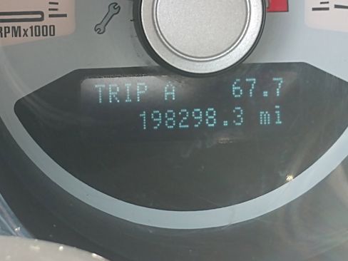 Used 2010 Ford Mustang Coupe image 26