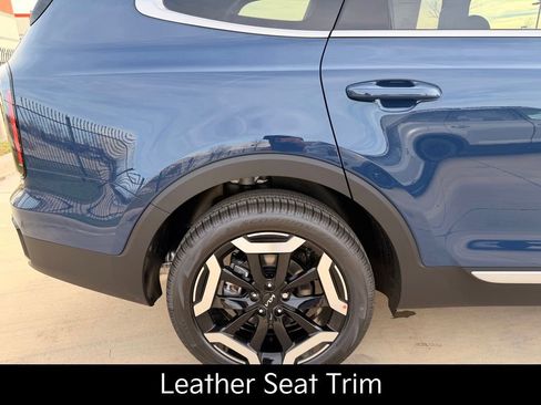New 2025 Kia Telluride EX image 10
