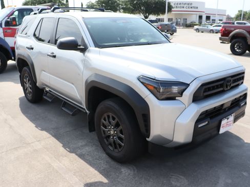 Used 2025 Toyota 4Runner SR5 RWD image 2
