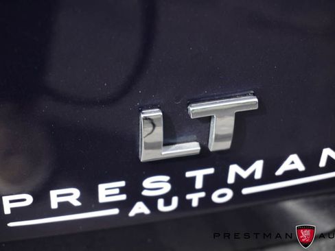 Used 2023 Chevrolet Traverse LT FWD image 5