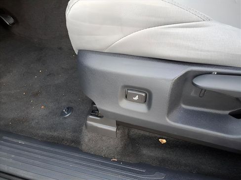 Used 2024 Toyota Tacoma SR5 image 12