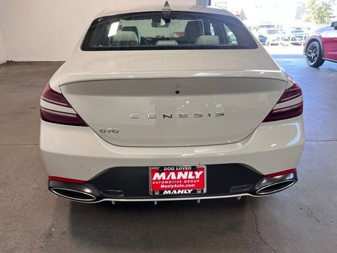 Used 2024 Genesis G70 2.5T image 4