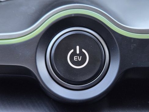 New 2025 Kia EV6 GT image 15