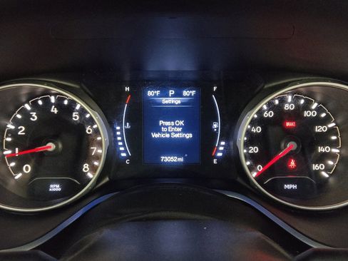 Used 2019 Jeep Compass Latitude FWD image 23