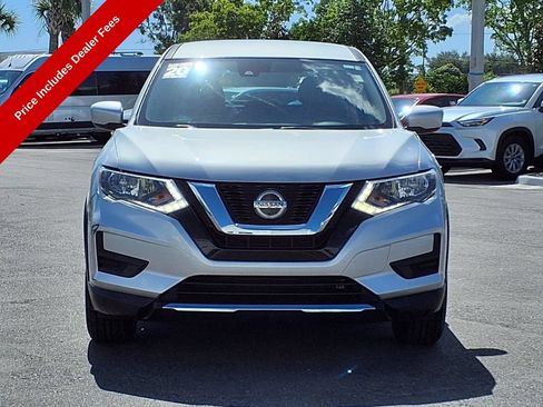 Used 2020 Nissan Rogue S FWD image 2