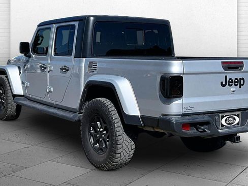 Used 2023 Jeep Gladiator Sport AWD/4WD image 13