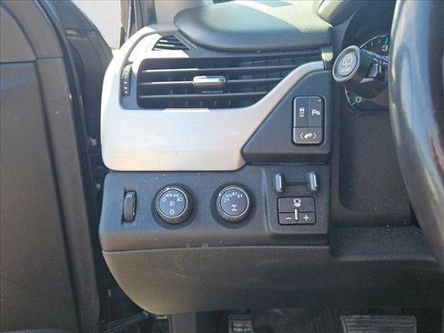 Used 2018 GMC Yukon SLE w/ HD Trailering Package image 11