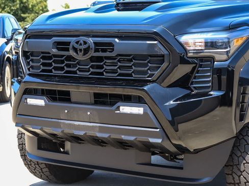 Used 2026 Toyota Tacoma TRD Sport AWD/4WD image 8