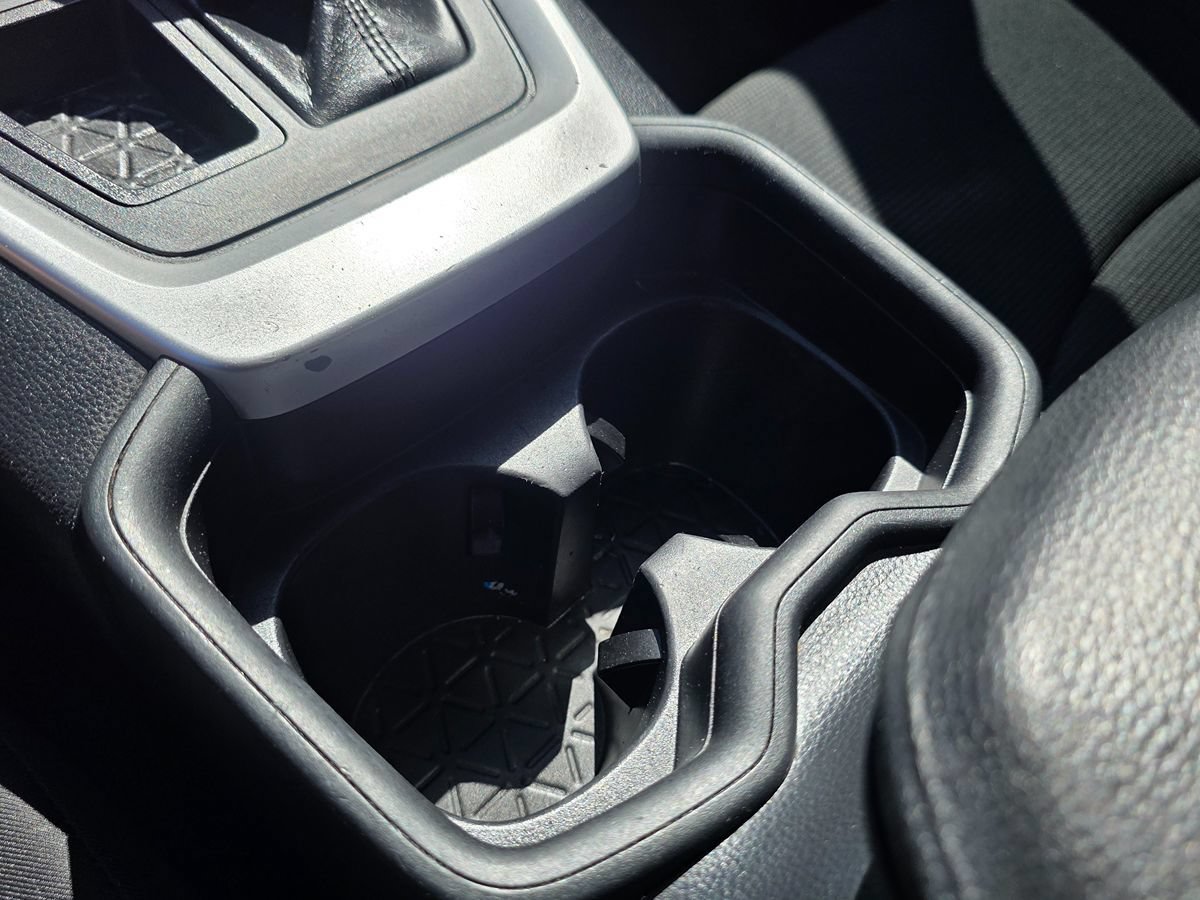 Used 2019 Toyota RAV4 LE w/ Carpet Mat Package FWD image 39