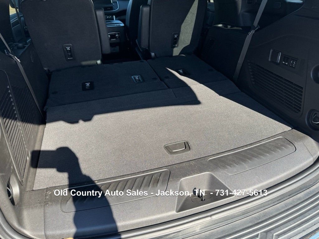 Used 2022 GMC Yukon SLT w/ SLT Luxury Package RWD image 21