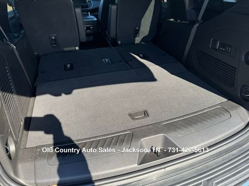 Used 2022 GMC Yukon SLT w/ SLT Luxury Package image 21