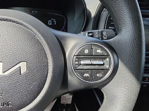Used 2025 Kia Soul LX FWD image 23