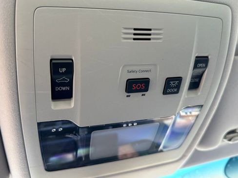 Used 2016 Lexus ES 350 w/ Premium Package w/Wood Trim image 27