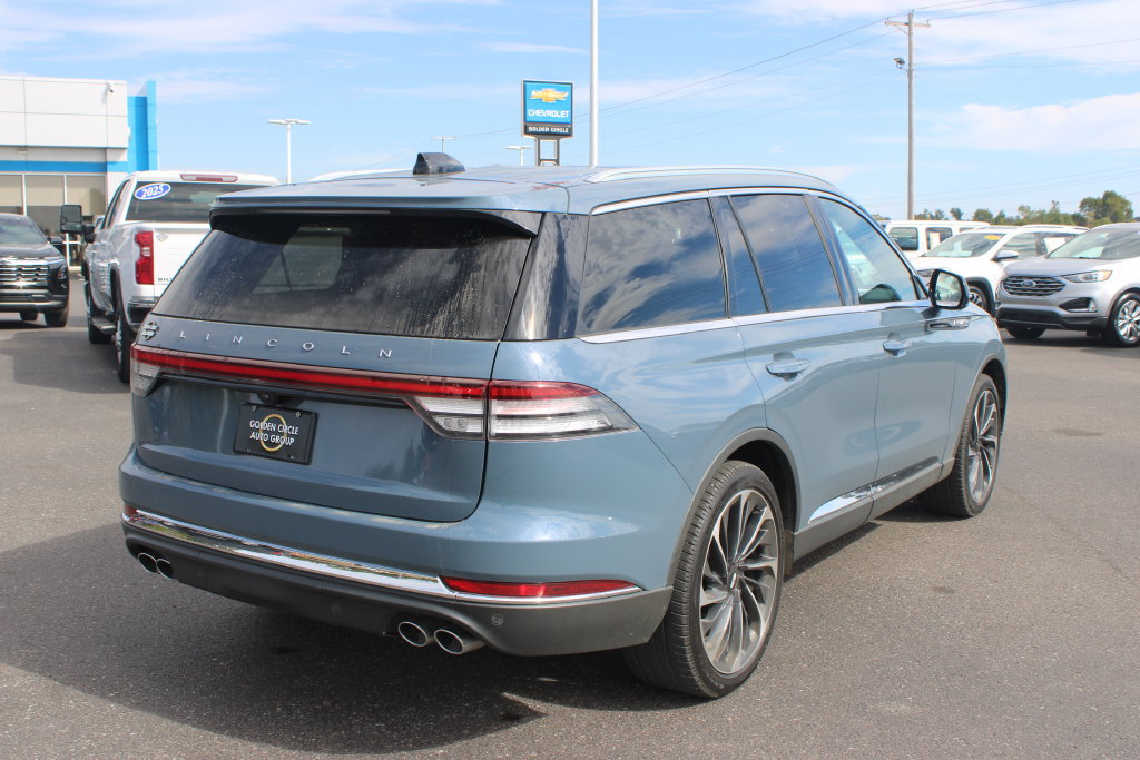 Used 2025 Lincoln Aviator Reserve w/ Luxury Package RWD image 9