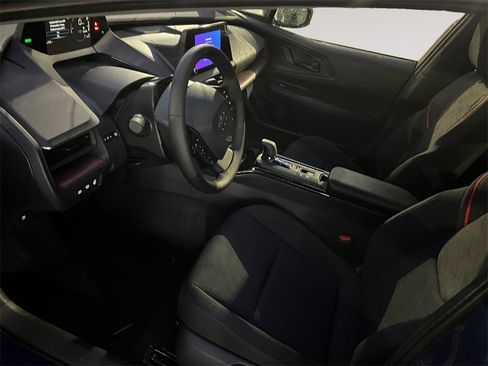 New 2026 Toyota Prius Plug-In Hybrid image 9