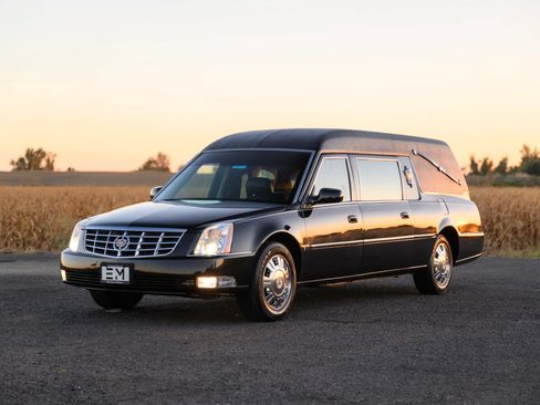 Used 2009 Cadillac DTS Hearse FWD image 80