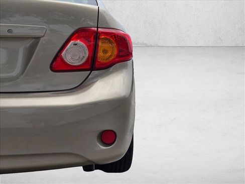 Used 2010 Toyota Corolla S FWD image 9