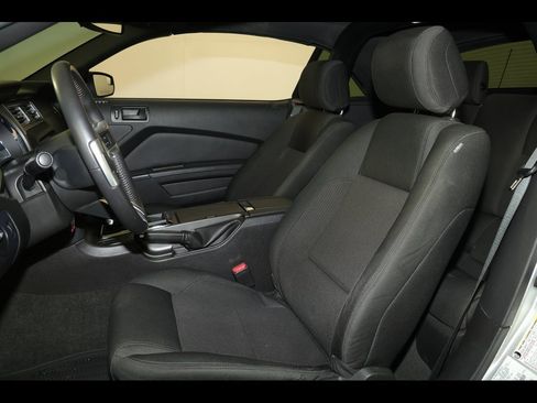 Used 2014 Ford Mustang GT w/ Equipment Group 301A image 16