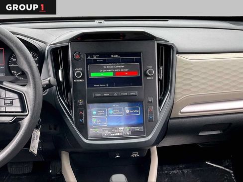 Used 2025 Subaru Forester AWD/4WD image 7