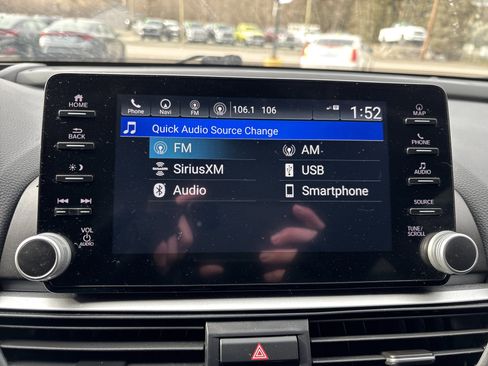 Used 2021 Honda Accord Touring image 33