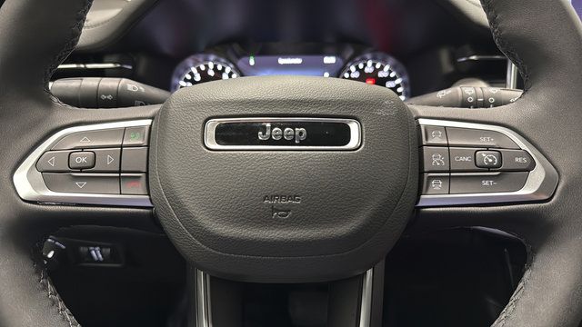 Certified 2025 Jeep Compass Limited AWD/4WD image 14
