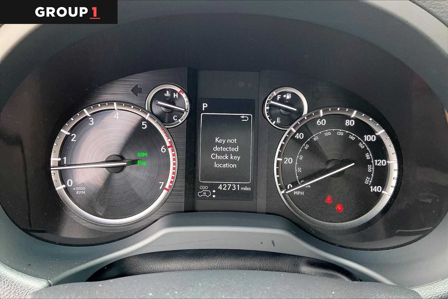 Used 2022 Lexus GX 460 Luxury w/ Off Road Package AWD/4WD image 23