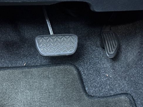 Used 2015 Toyota Prius C One FWD image 42