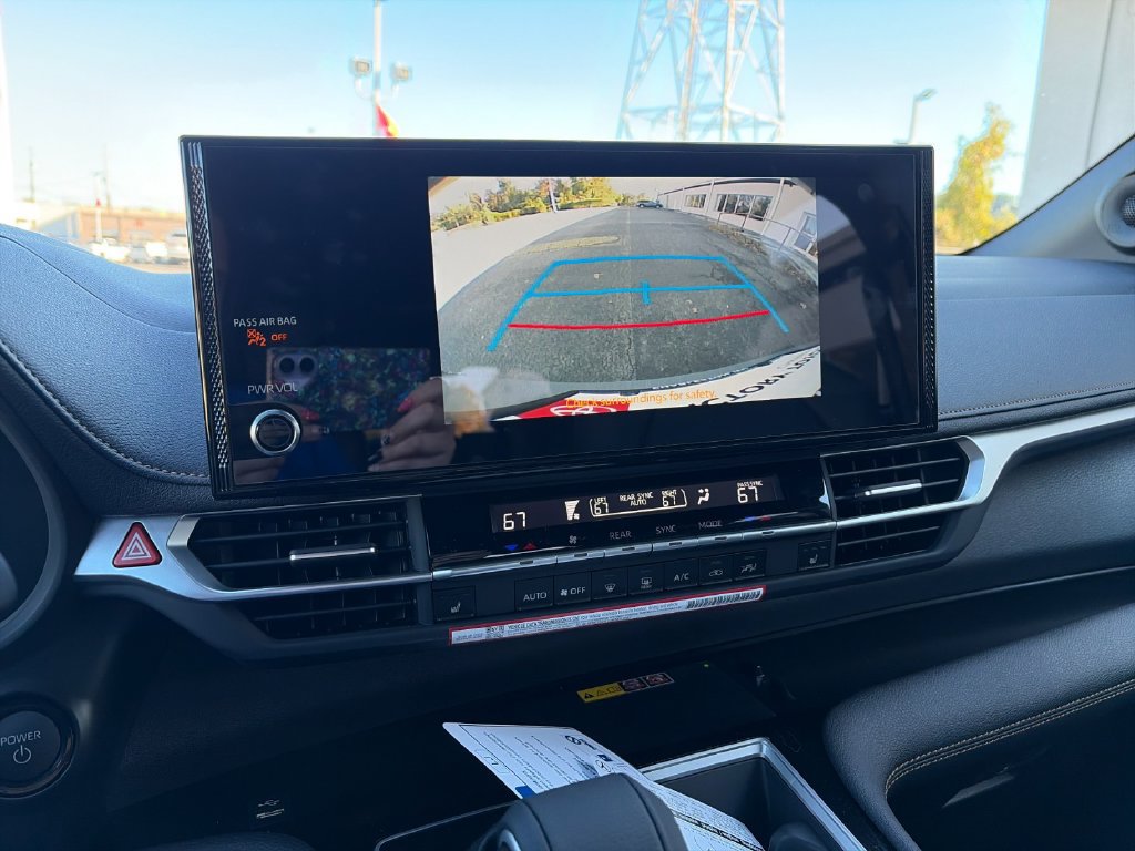 New 2026 Toyota Sienna XLE Woodland Edition AWD/4WD image 23