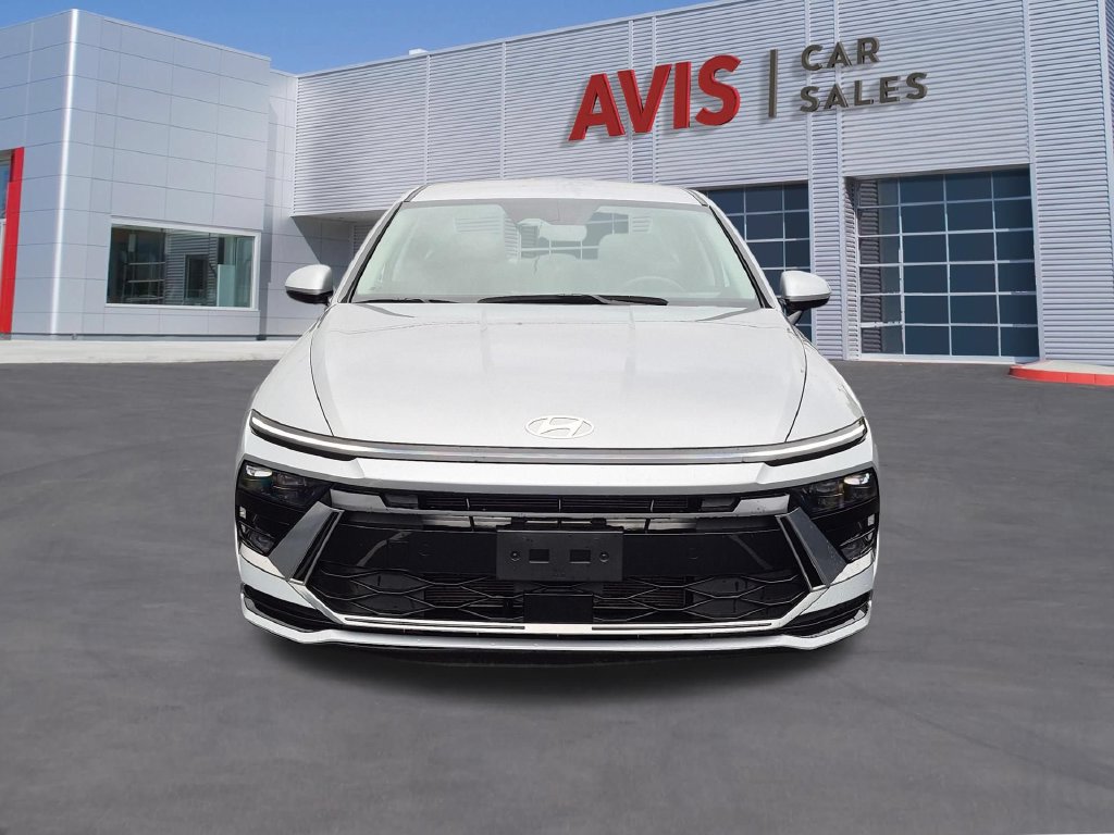 Used 2025 Hyundai Sonata SEL FWD image 2