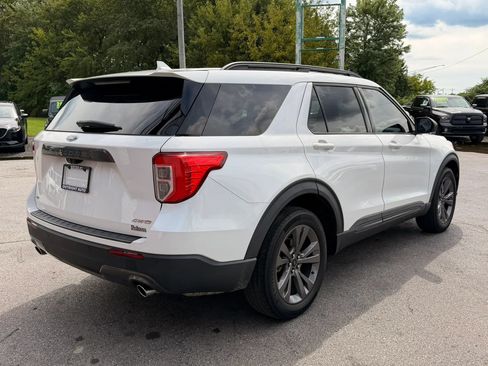 Used 2021 Ford Explorer XLT w/ Equipment Group 202A AWD/4WD image 4