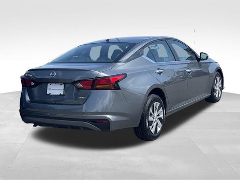 Used 2019 Nissan Altima 2.5 S AWD/4WD image 4