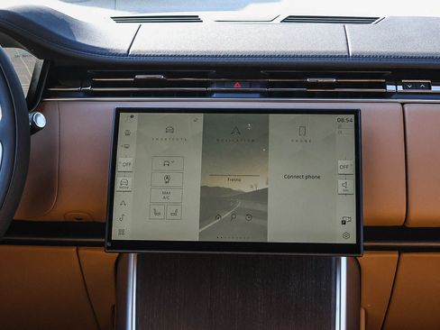 New 2026 Land Rover Range Rover SE image 25