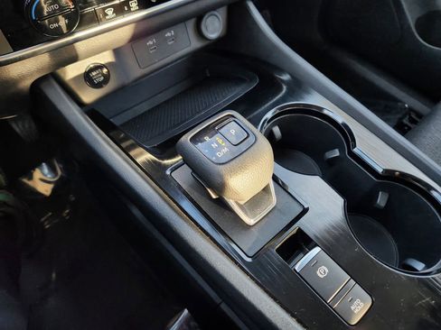 Used 2024 Nissan Rogue SV image 20